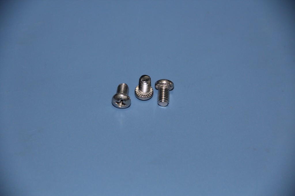 十字槽六角法蘭面帶齒螺釘